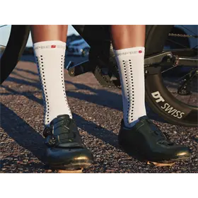 Skarpetki kompresyjne COMPRESSPORT Pro Racing Socks v4.0 Bike