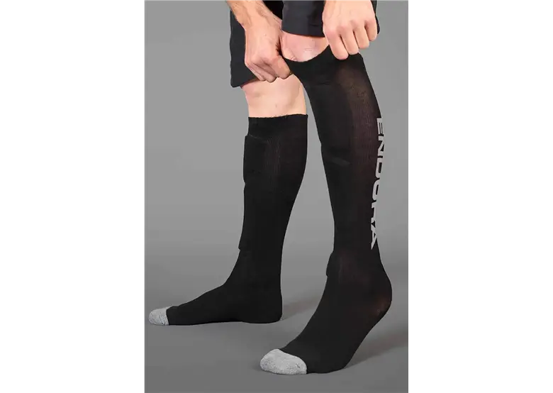 Endura singletrack shin online guard sock