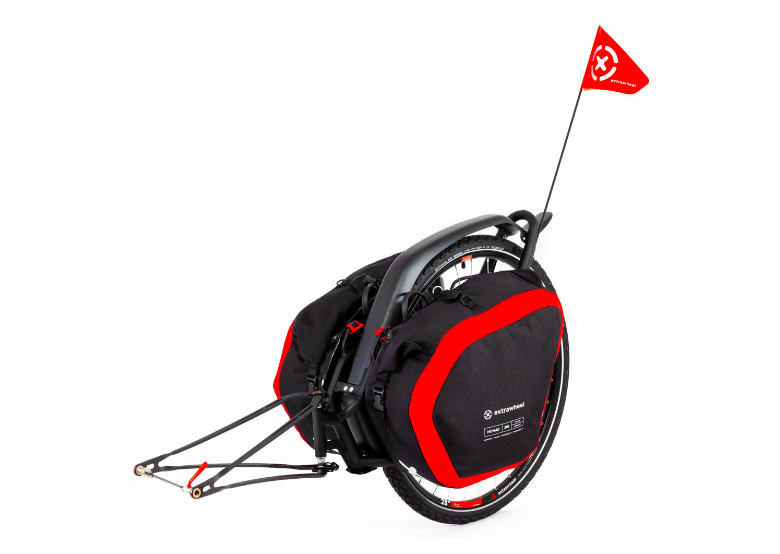 Przyczepka bagażowa EXTRAWHEEL Brave 28' + Sakwy Nomad 60 L